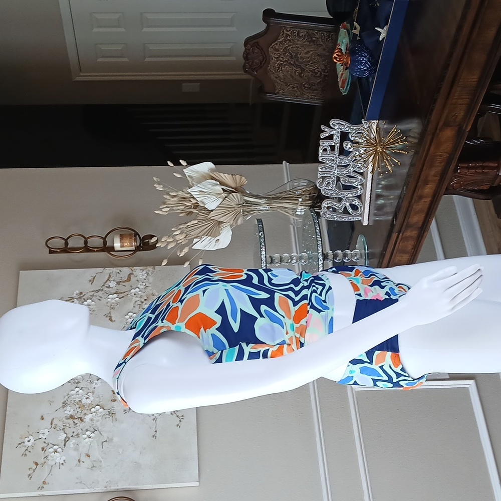 Women's Skechers Floral Patterned 2 Pc Tankini Set Swimwear. Size M - Picture 9 of 17